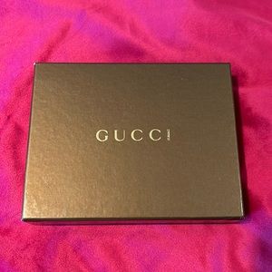 Gucci box